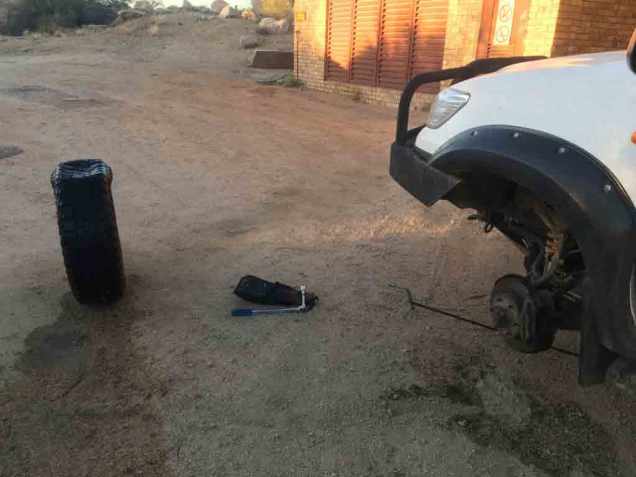 Flat-Tire-Augrabiesweb